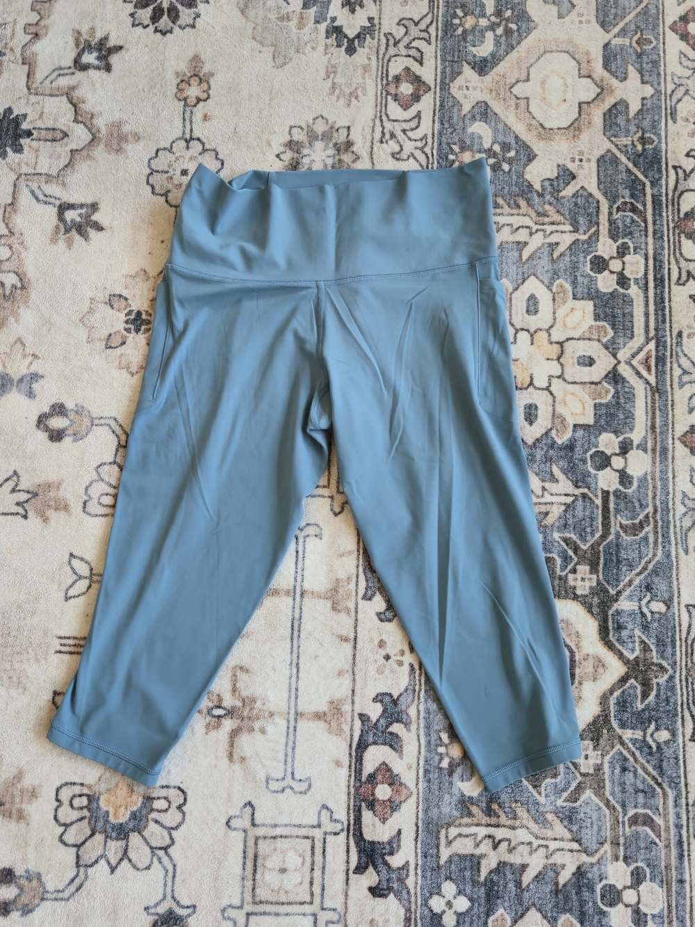 Athleta Salutation Stash Pocket II Capri Leggings 1X Dusk Blue 19 Inseam